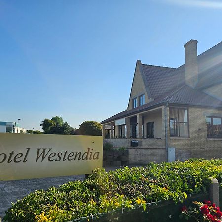 Hotel Westendia And Free Parking Top Breakfast Westende Bagian luar foto