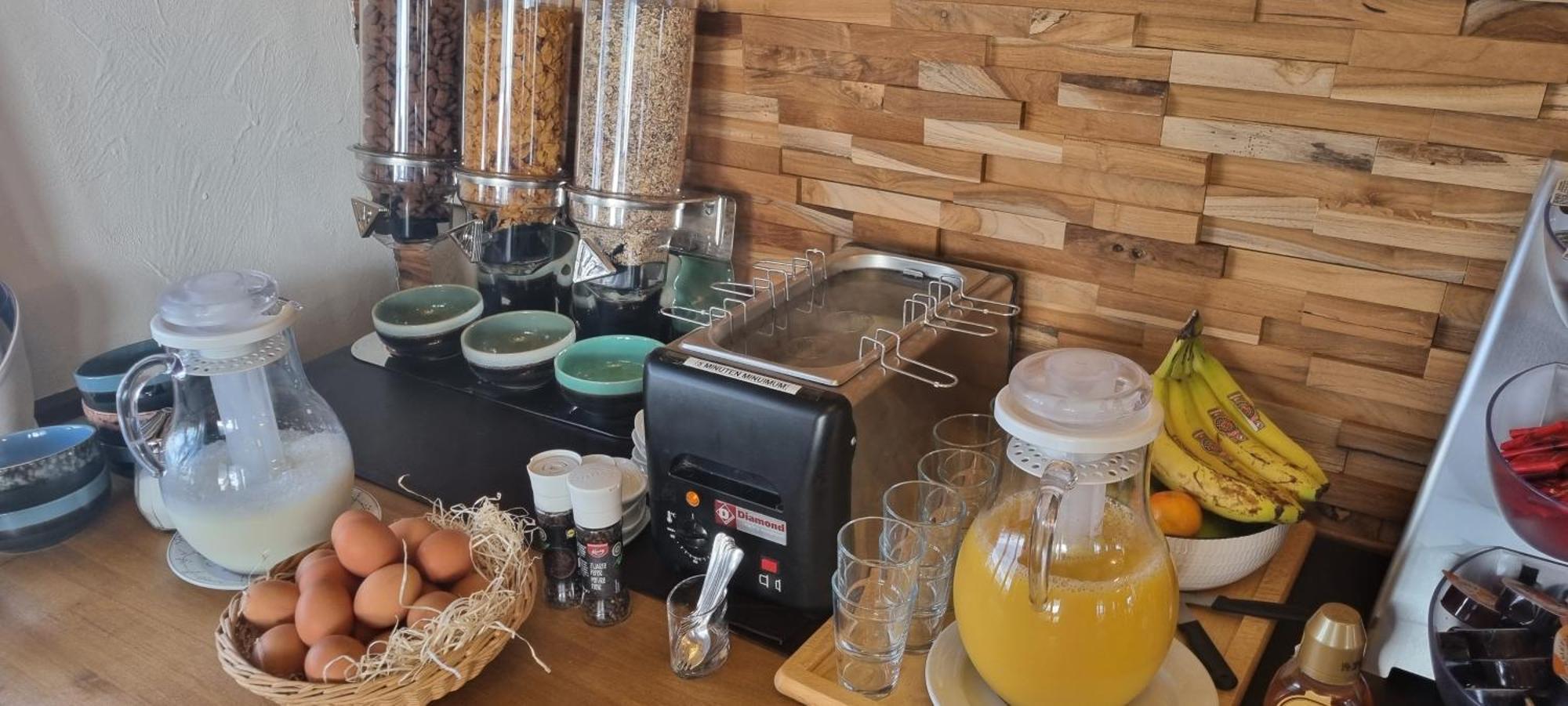 Hotel Westendia And Free Parking Top Breakfast Westende Bagian luar foto