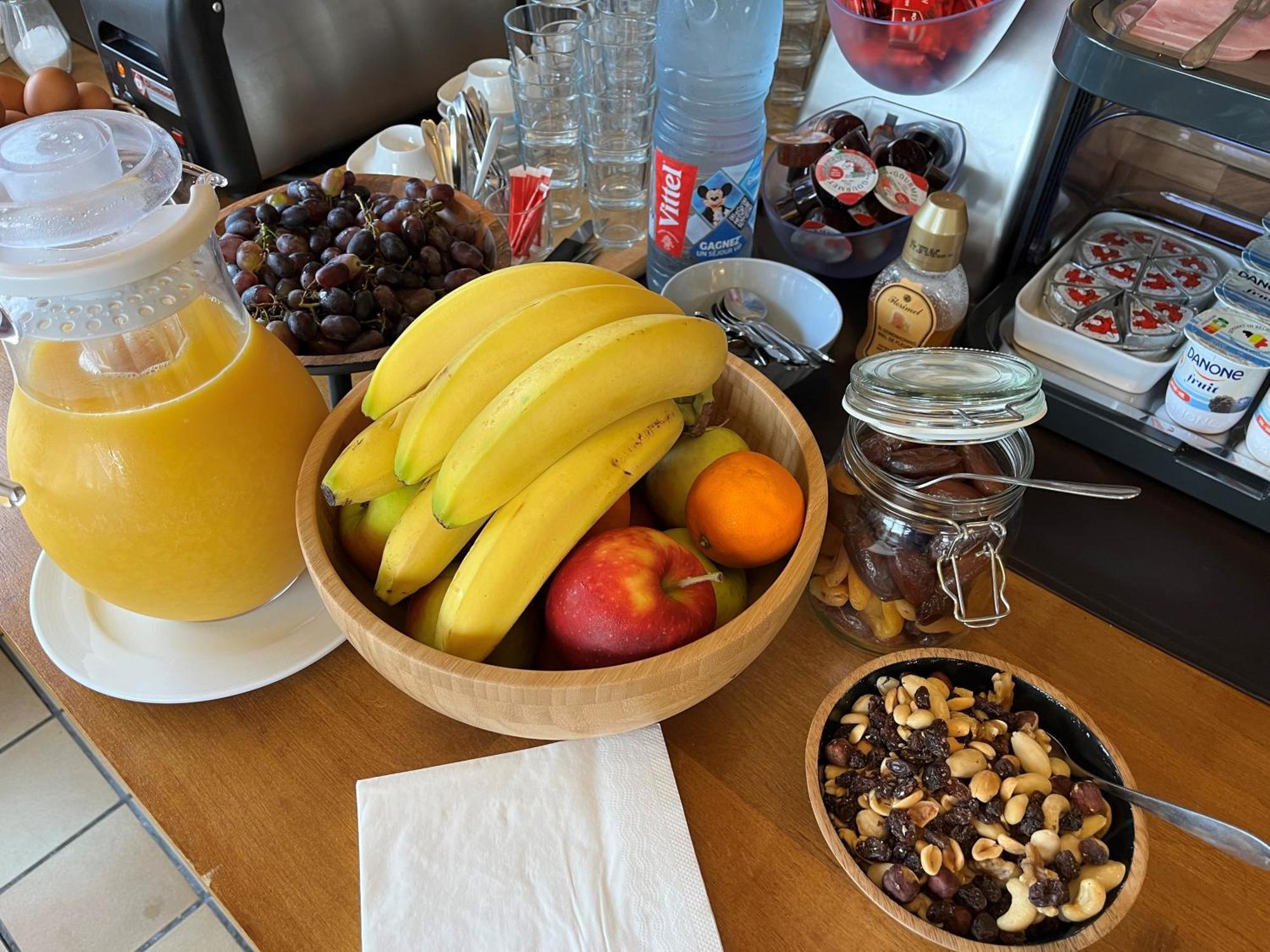 Hotel Westendia And Free Parking Top Breakfast Westende Bagian luar foto