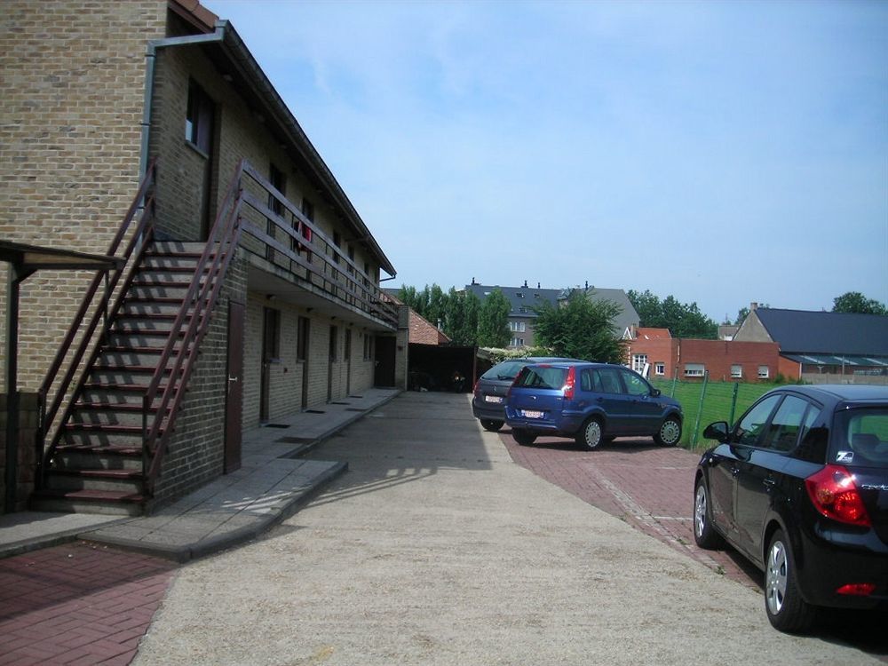 Hotel Westendia And Free Parking Top Breakfast Westende Bagian luar foto